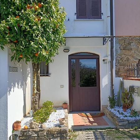 Locazione Turistica La Gesualda Apartman Castelnuovo Magra Kültér fotó