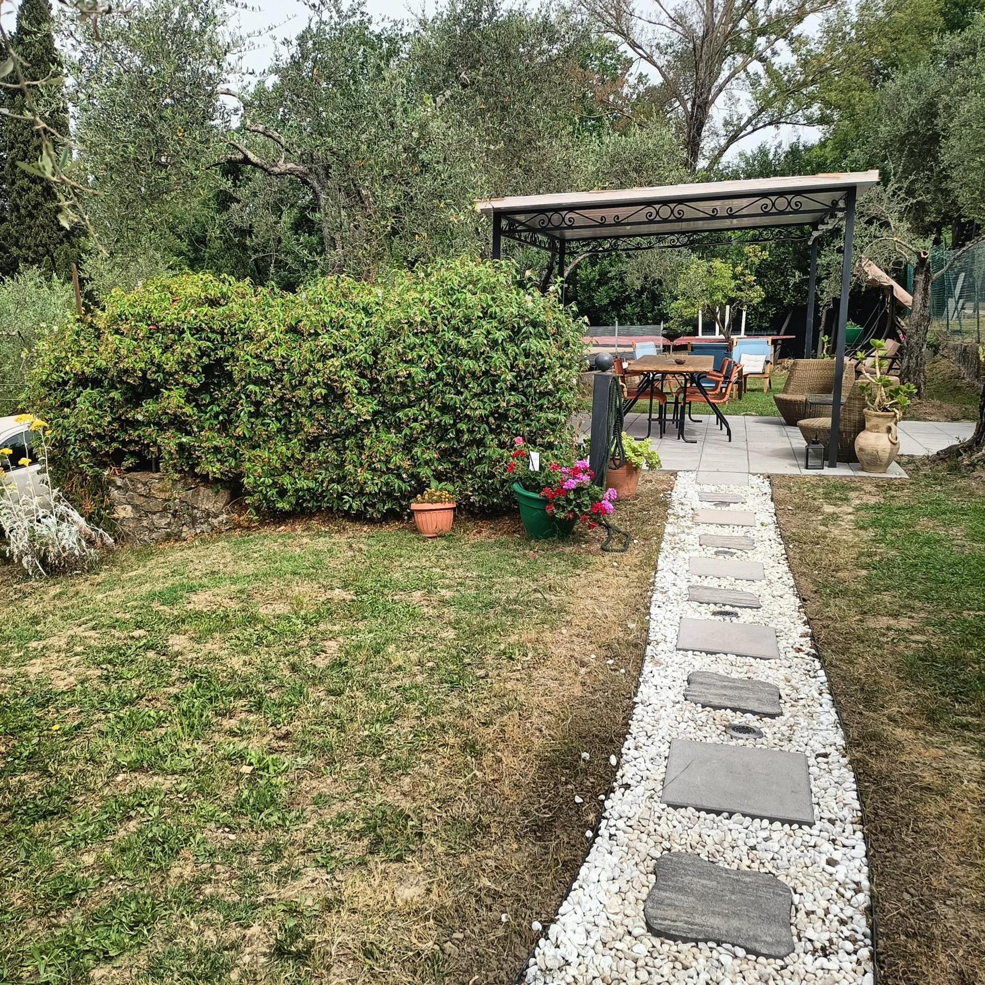 Locazione Turistica La Gesualda Apartman Castelnuovo Magra Kültér fotó